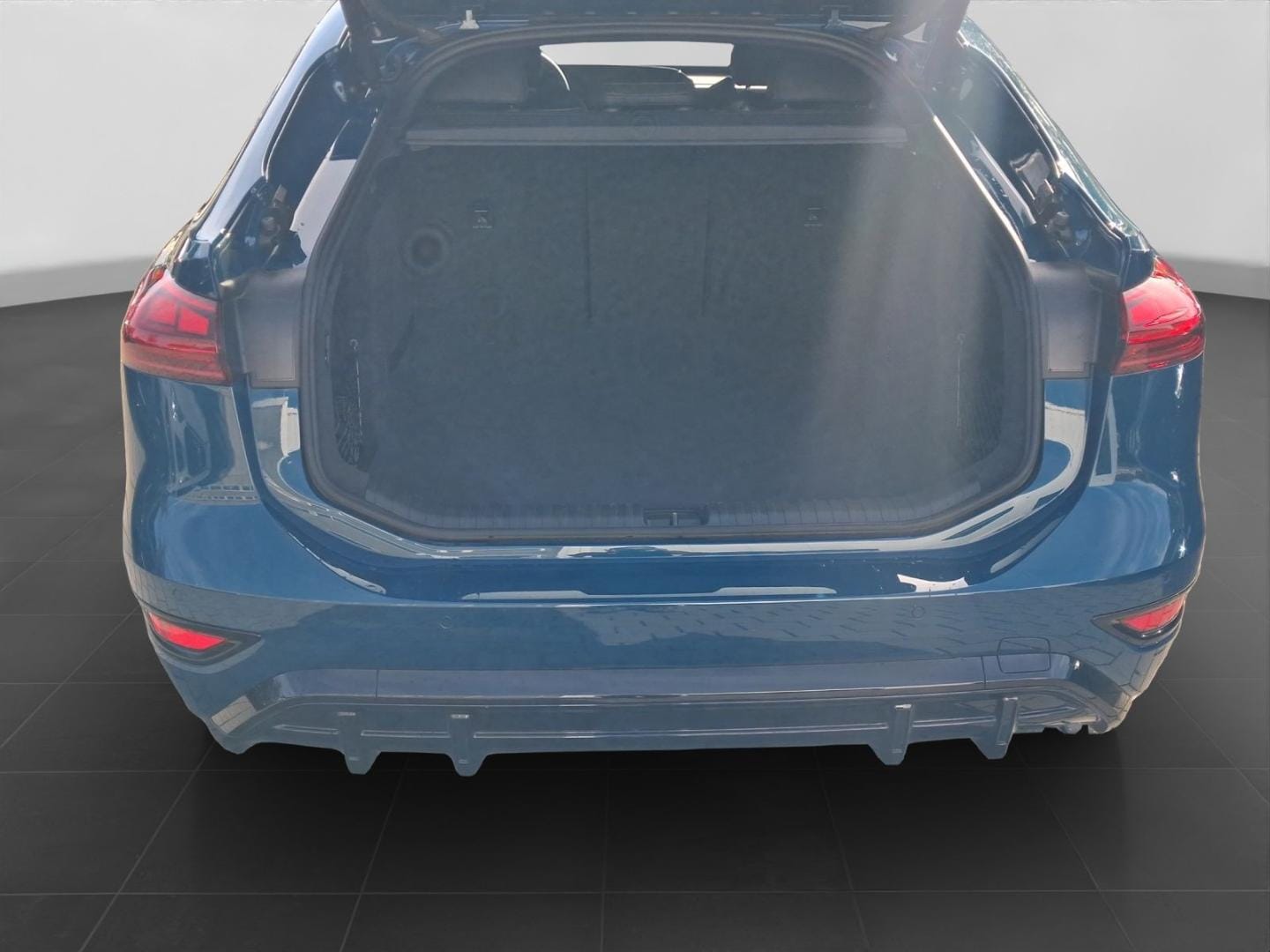 Bild über Audi A6 Sportback e-tron e-tron performance - für weitere Informationen kontaktieren Sie den Audi Partner
