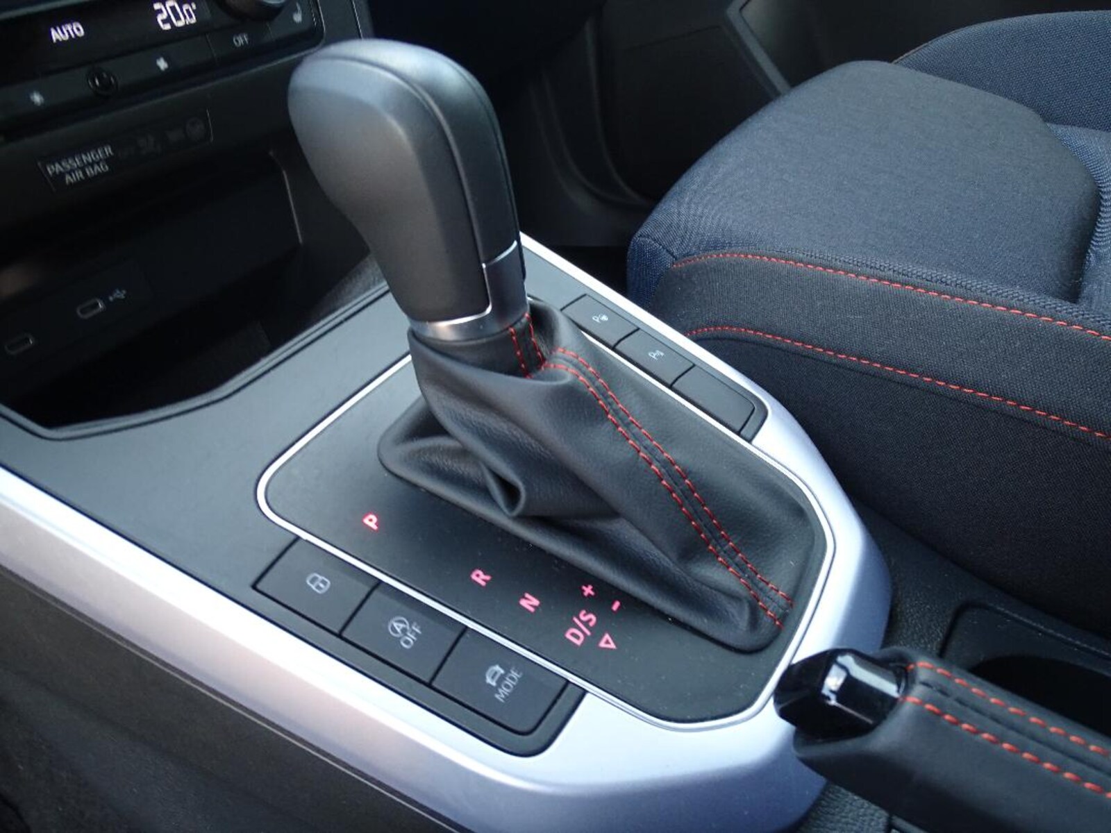 SEAT Arona – Bild 12