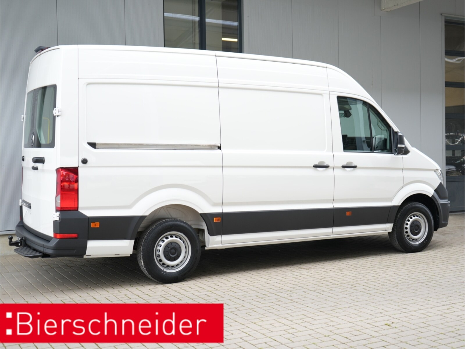 Volkswagen Crafter Kasten mittlerer Radstand – Bild 2