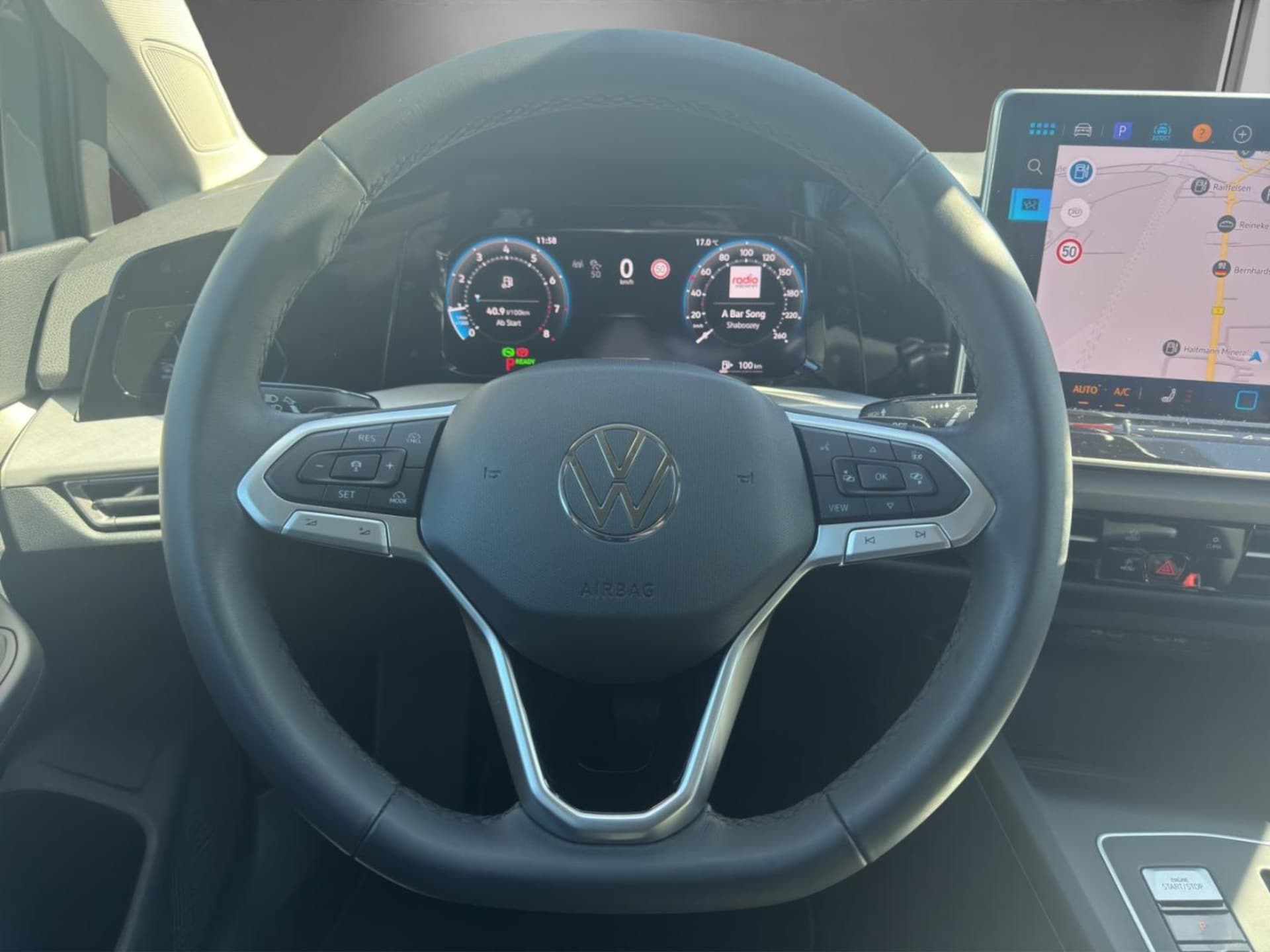 Volkswagen Golf Life