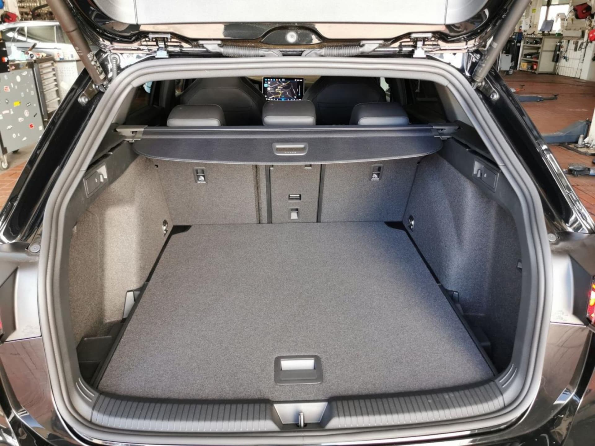 Volkswagen Golf Variant R-Line