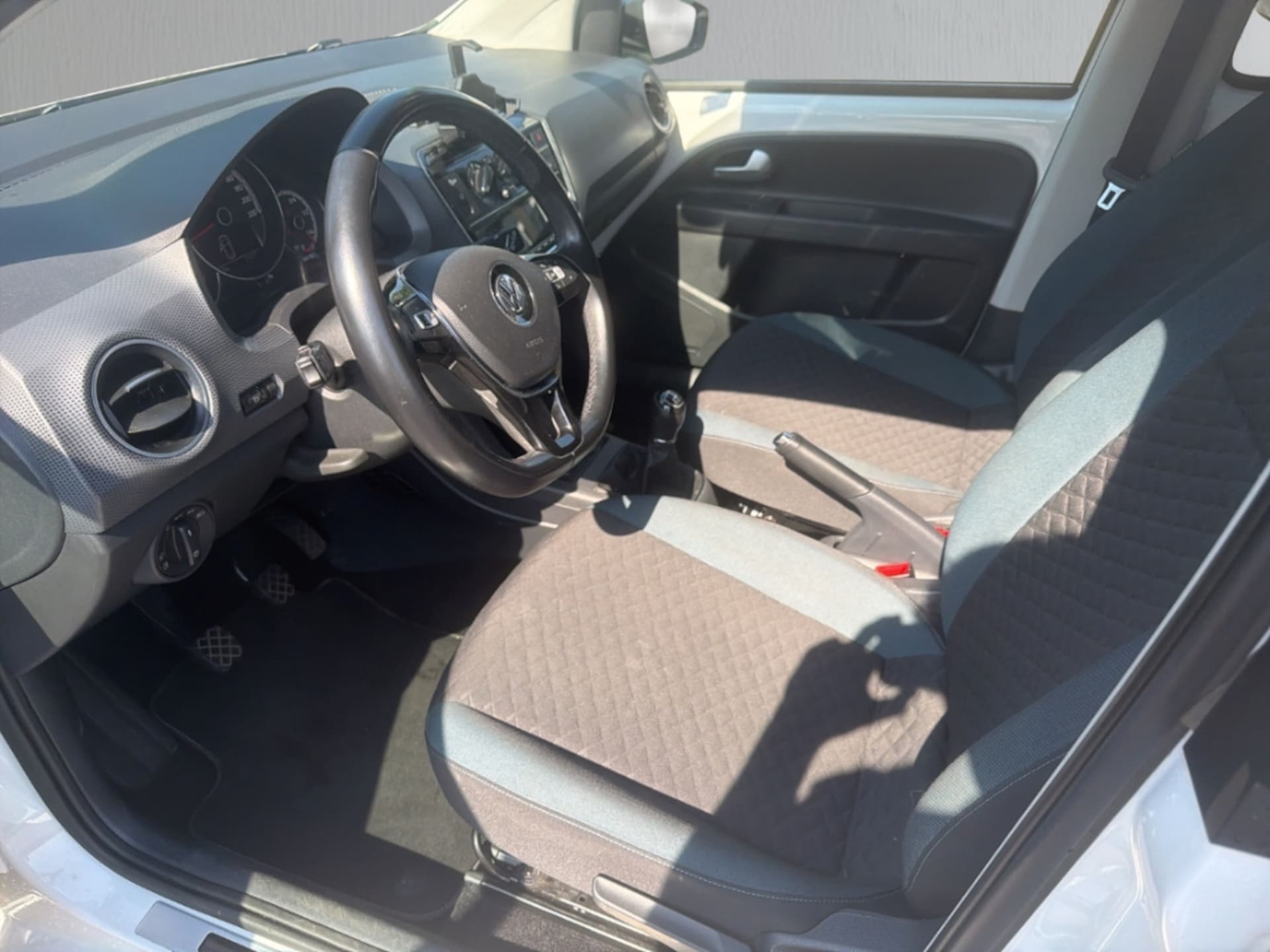 Volkswagen up! IQ.DRIVE
