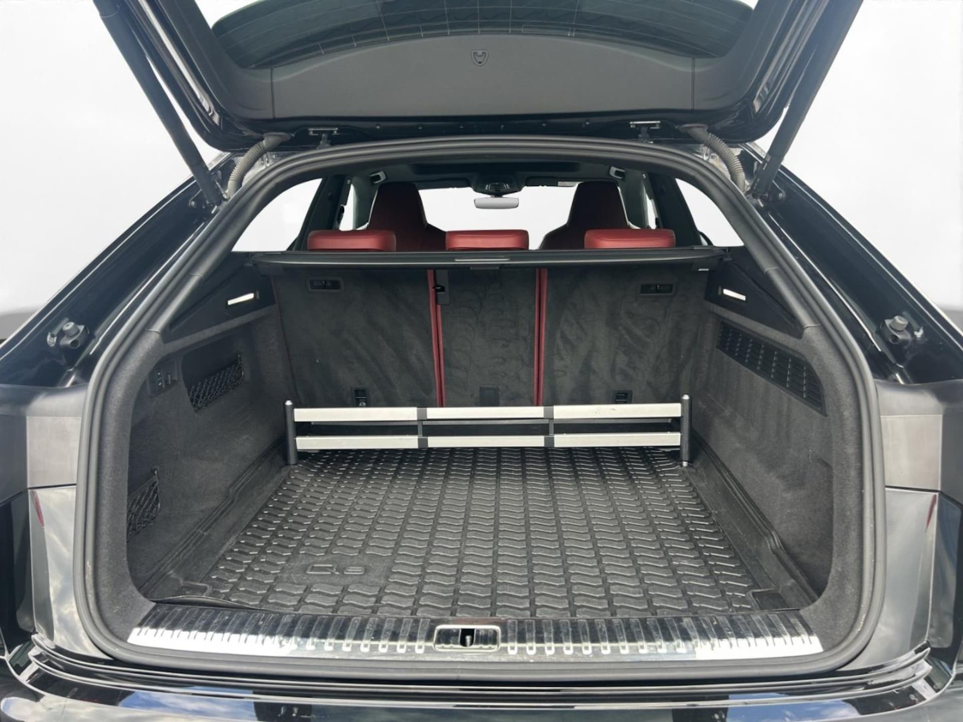 Audi SQ8 SUV