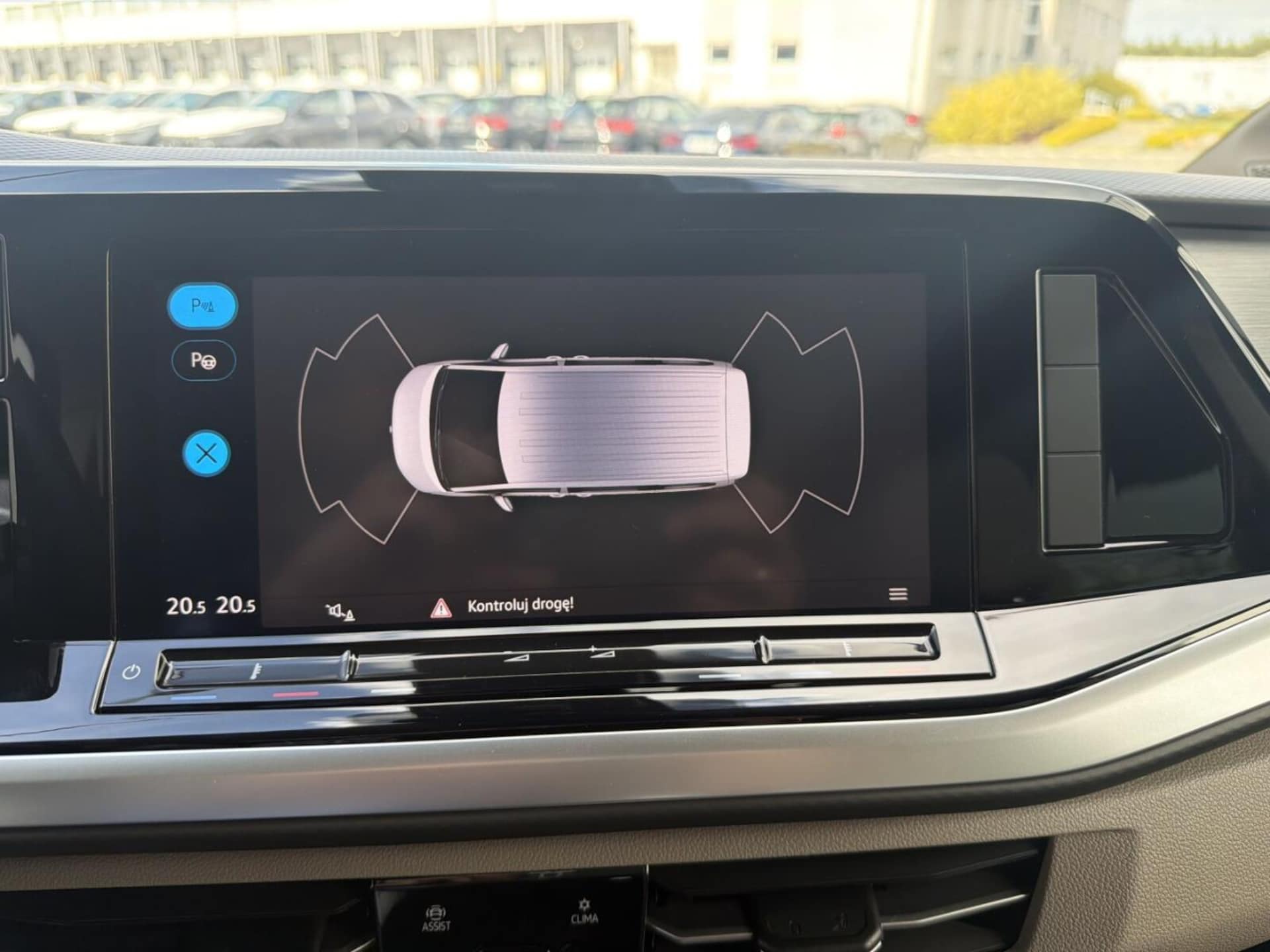 Volkswagen Multivan długi rozstaw osi Life