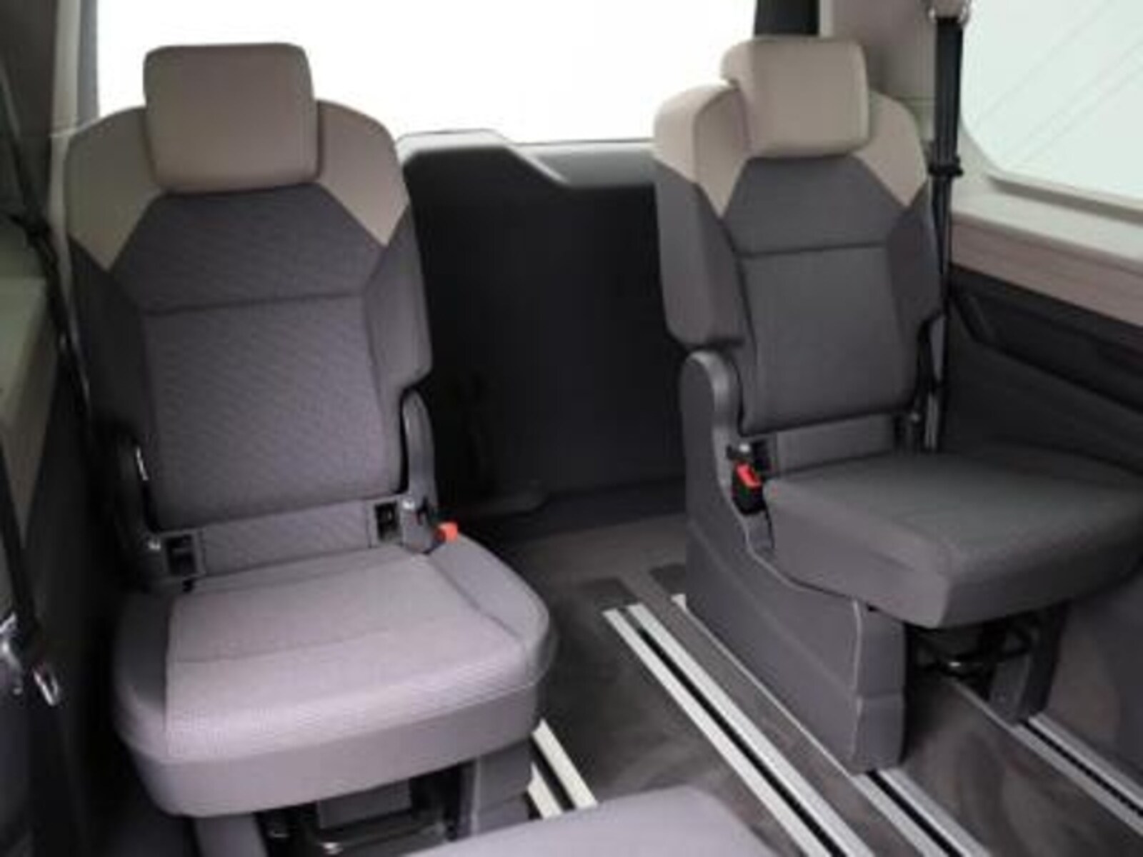 Volkswagen Multivan – Bild 10