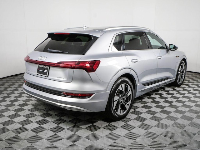 2022 Audi e-tron