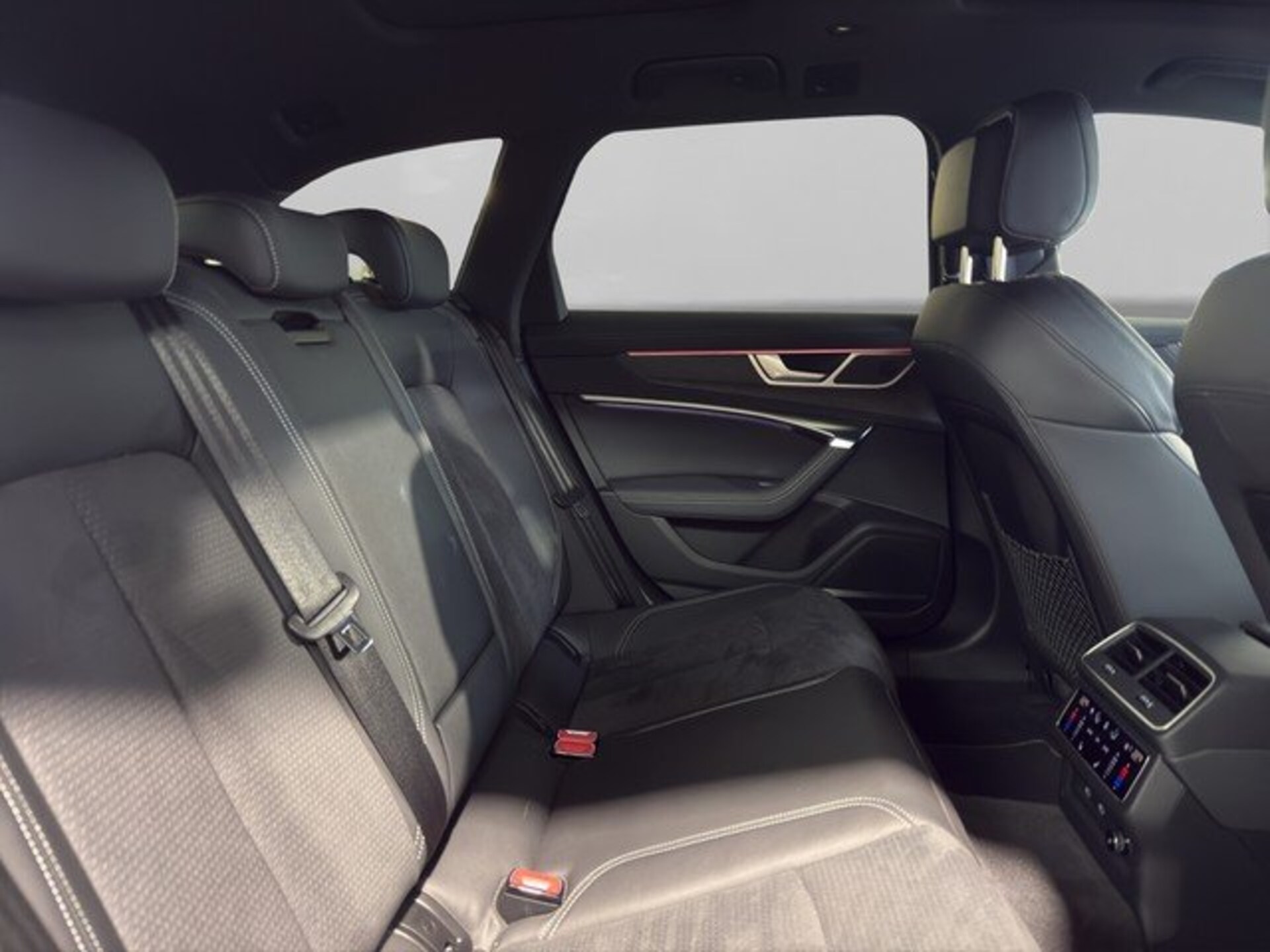 Audi S6 Avant