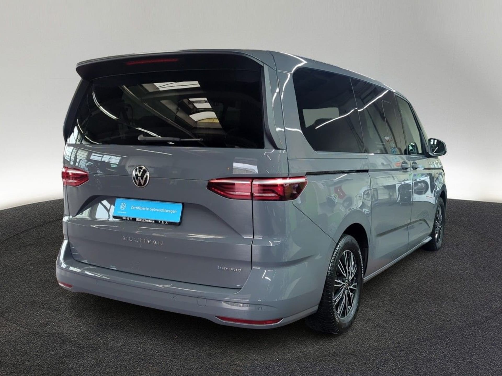 Volkswagen Multivan Langversion Basis-Modell