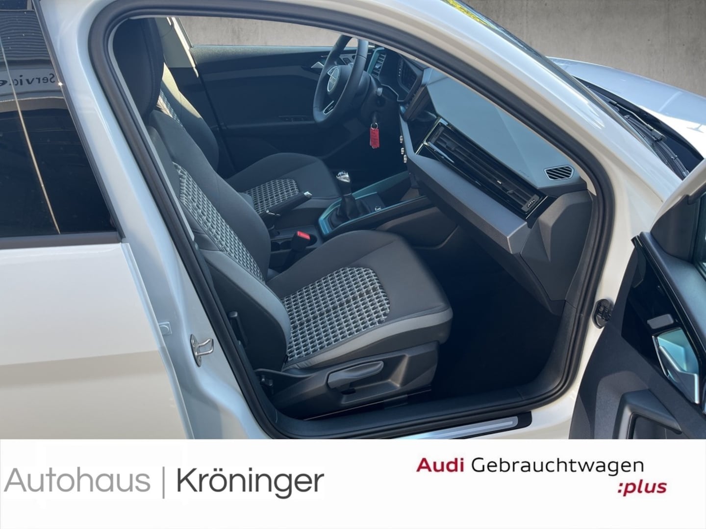 Bild über Audi A1 Sportback advanced 30 TFSI Schaltgetriebe - für weitere Informationen kontaktieren Sie den Audi Partner