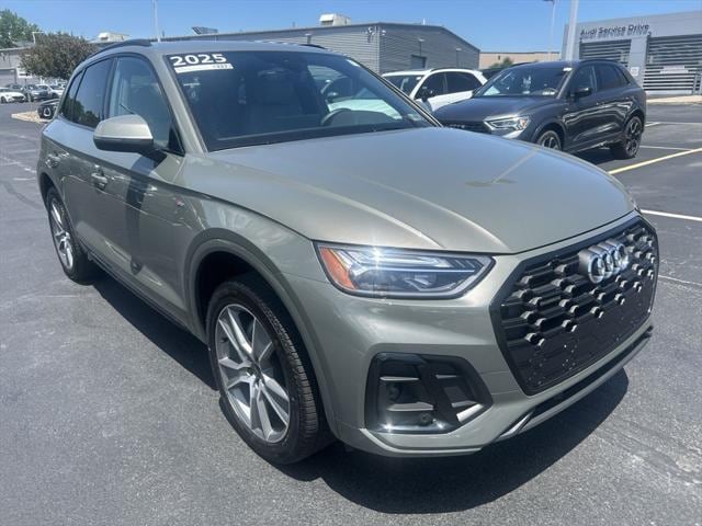 Used 2025 Audi Q5 Premium with VIN WA1GAAFY6S2032631 for sale in Plains Township, PA