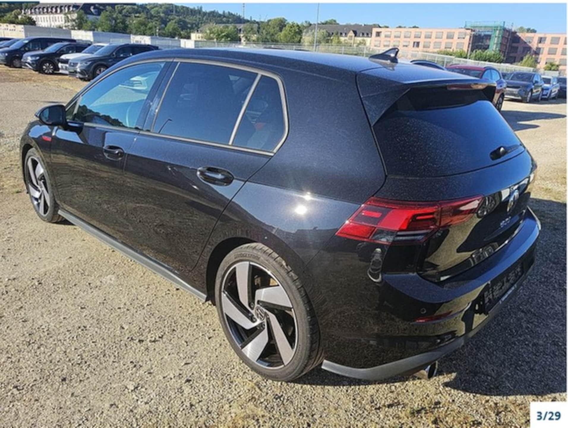 Volkswagen Golf GTI