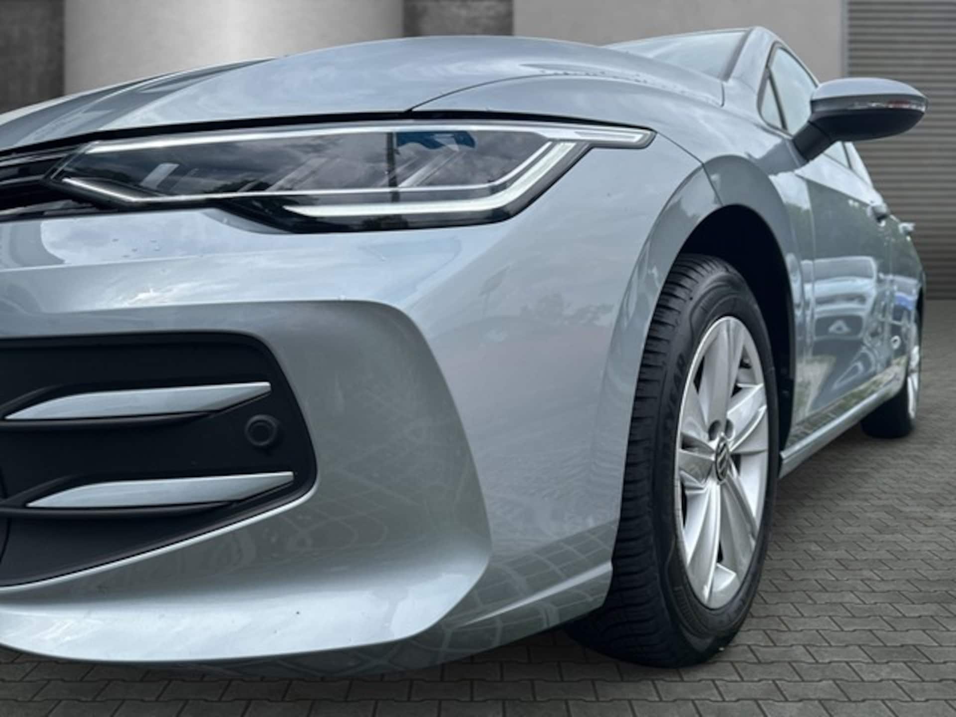 Volkswagen Golf Variant Life