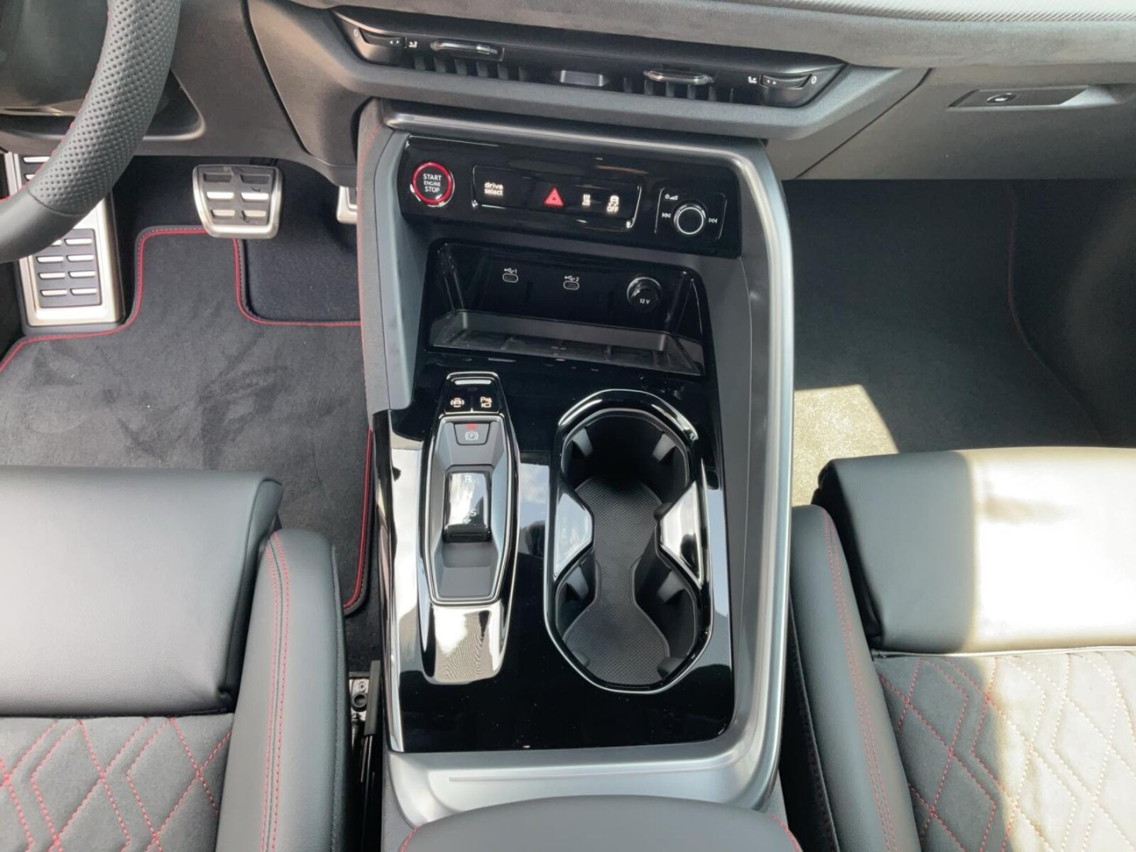 Audi SQ5 – Bild 13