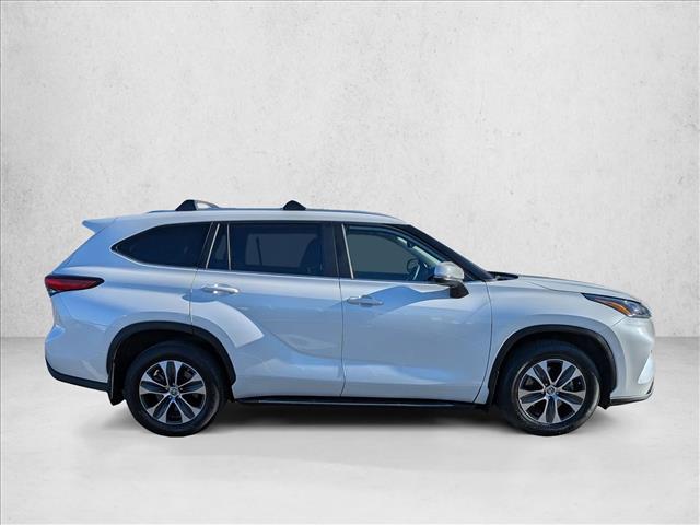 2023 TOYOTA HIGHLANDER - Image 4