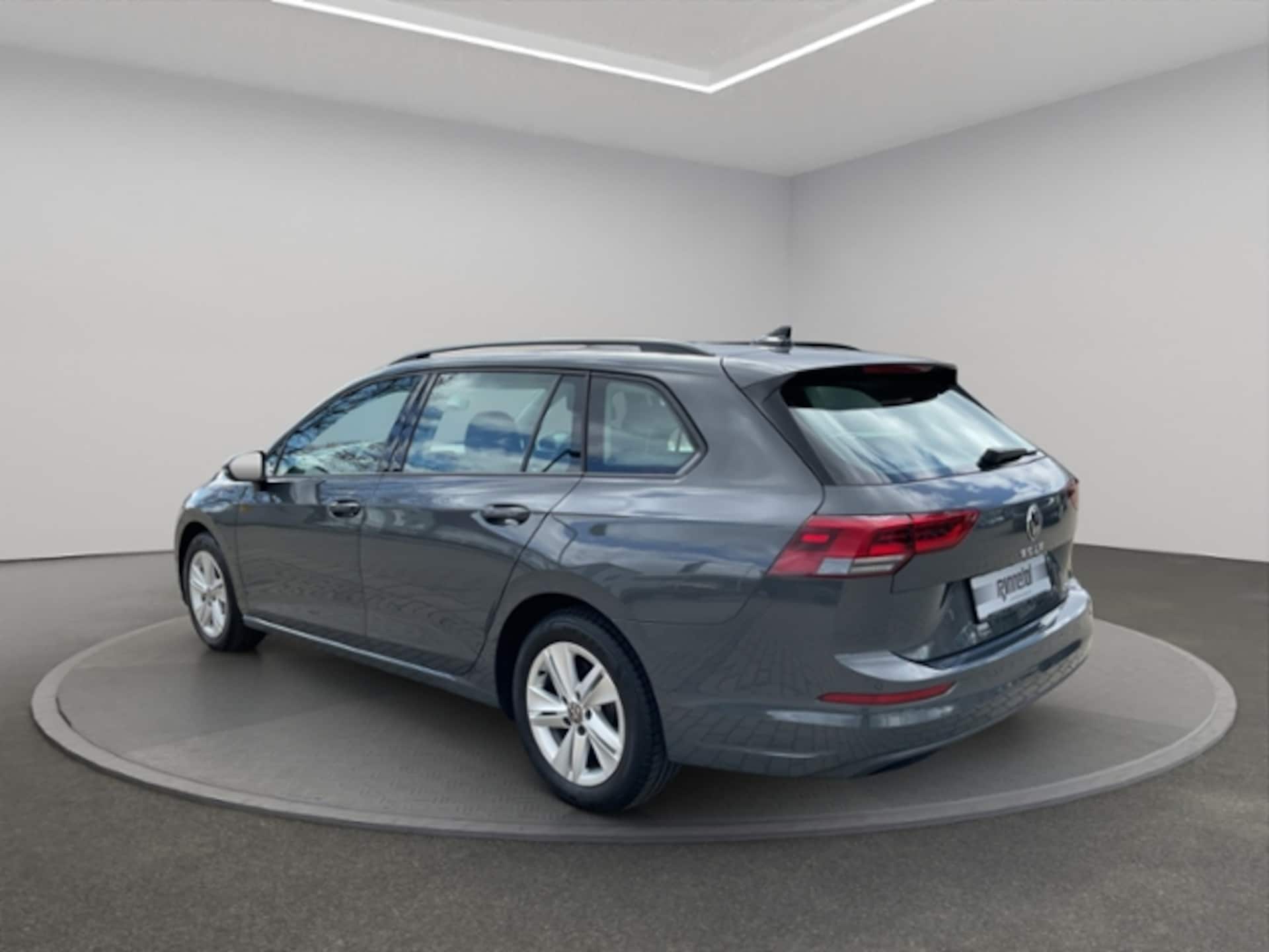 Volkswagen Golf Variant Life