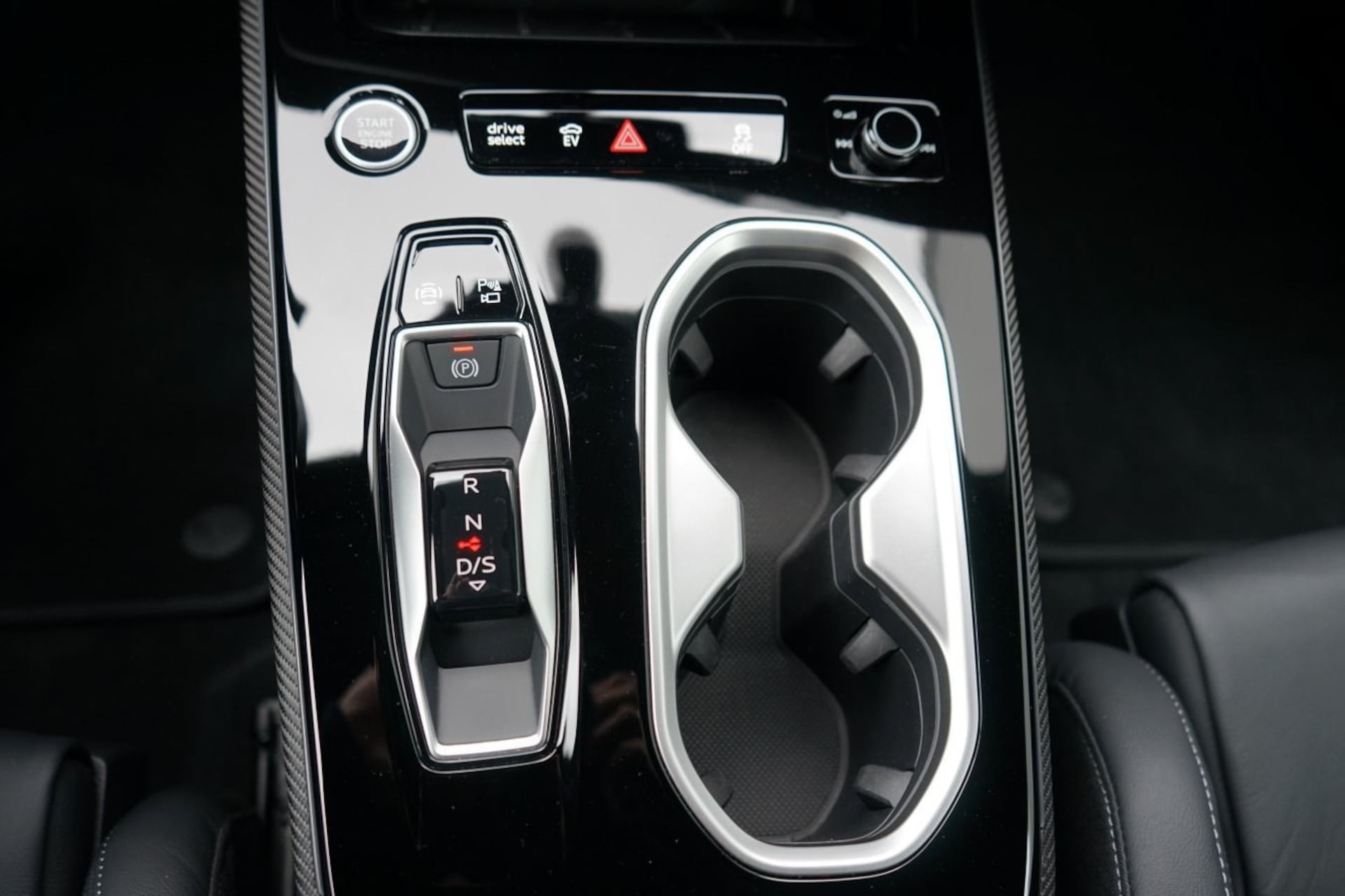 Audi A6 Limousine e-hybrid edition one