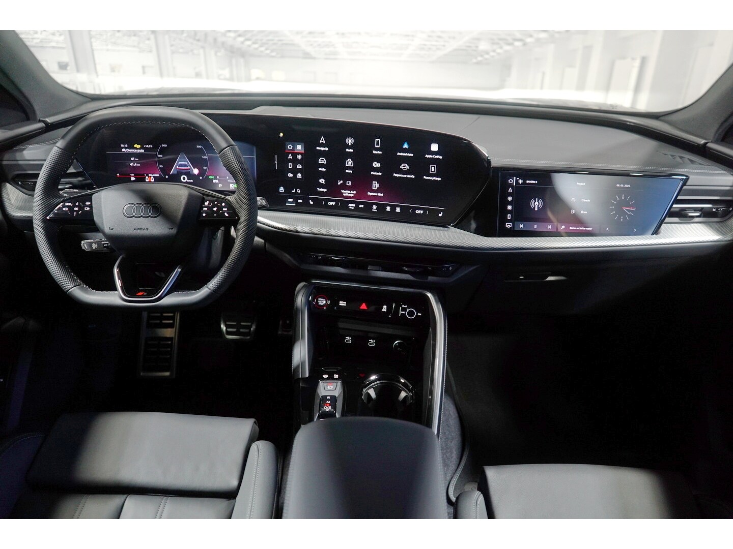 Bild über Audi Q5 SUV TDI quattro 150 kW S tronic - für weitere Informationen kontaktieren Sie den Audi Partner