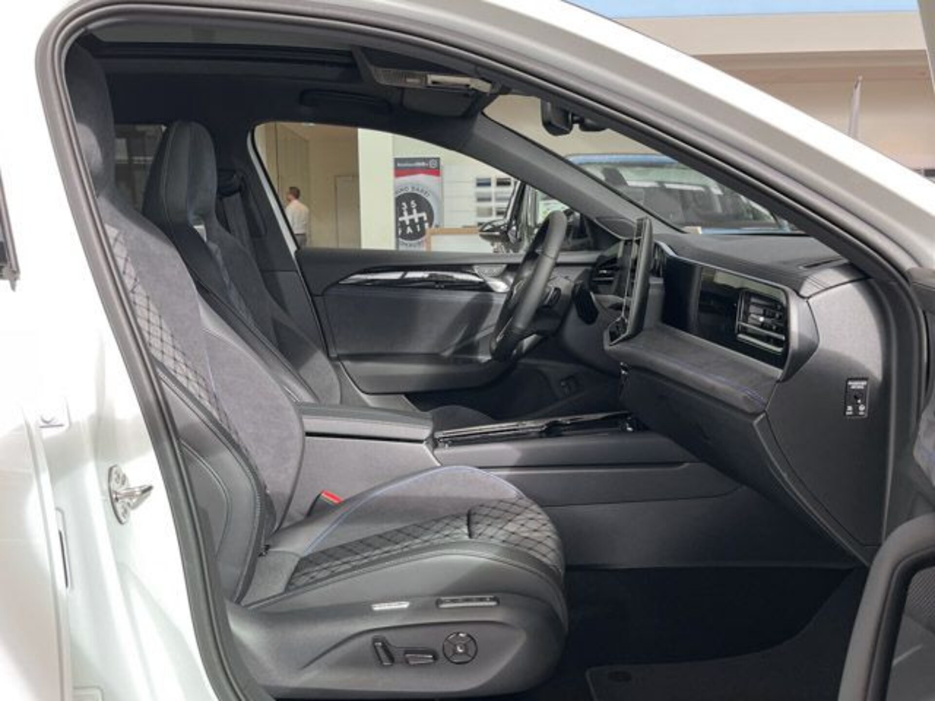 Volkswagen Passat R-Line