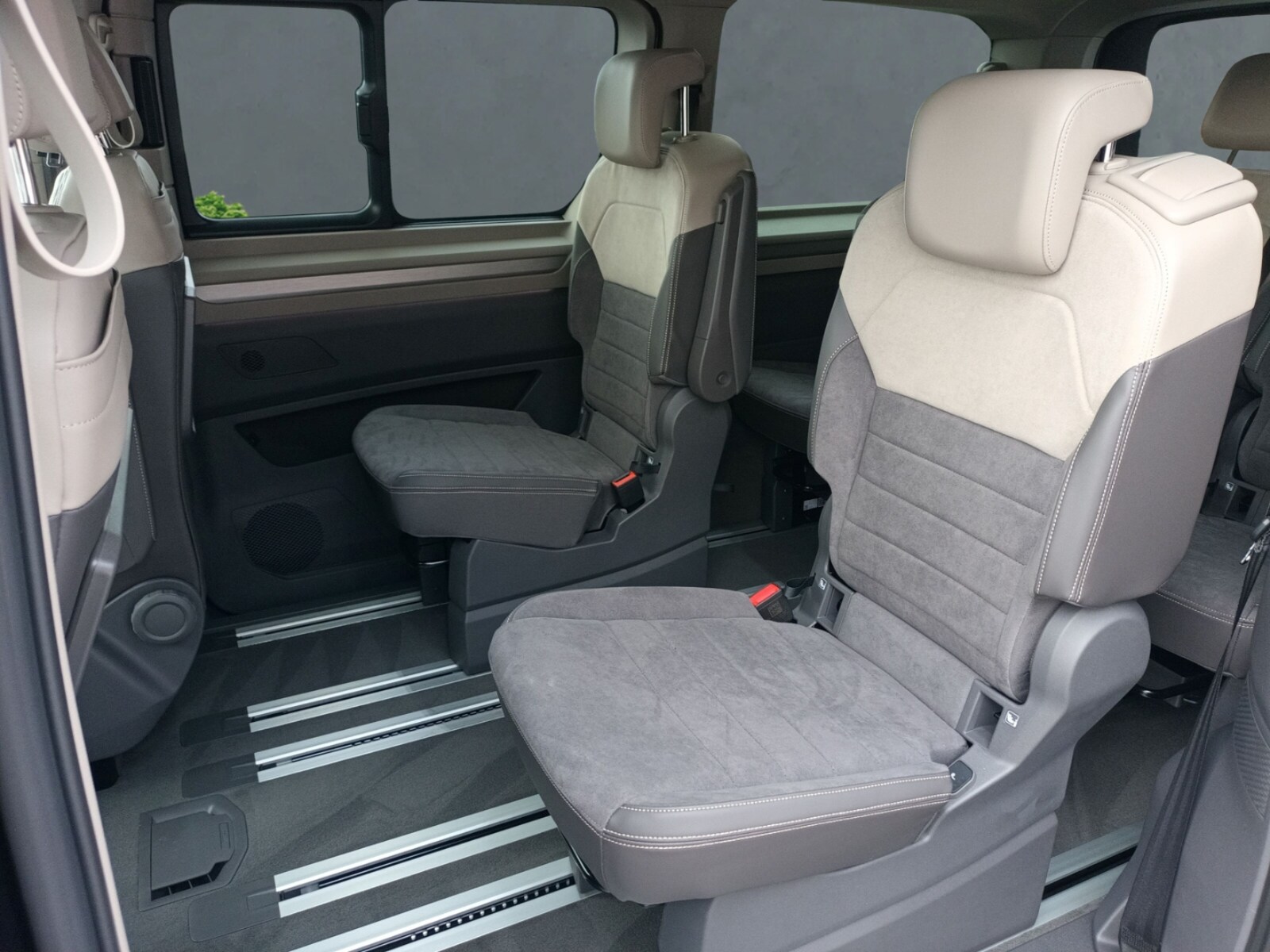 Volkswagen Multivan Langversion – Bild 6