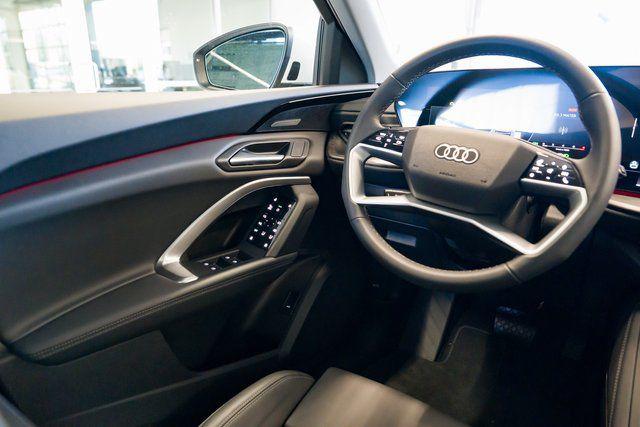 2025 Audi Q5 Premium Plus - Photo 11