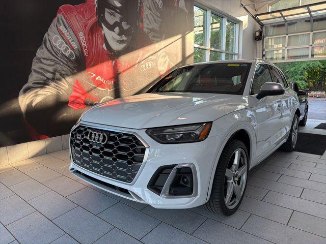 2021 Audi SQ5 Premium Plus's photo