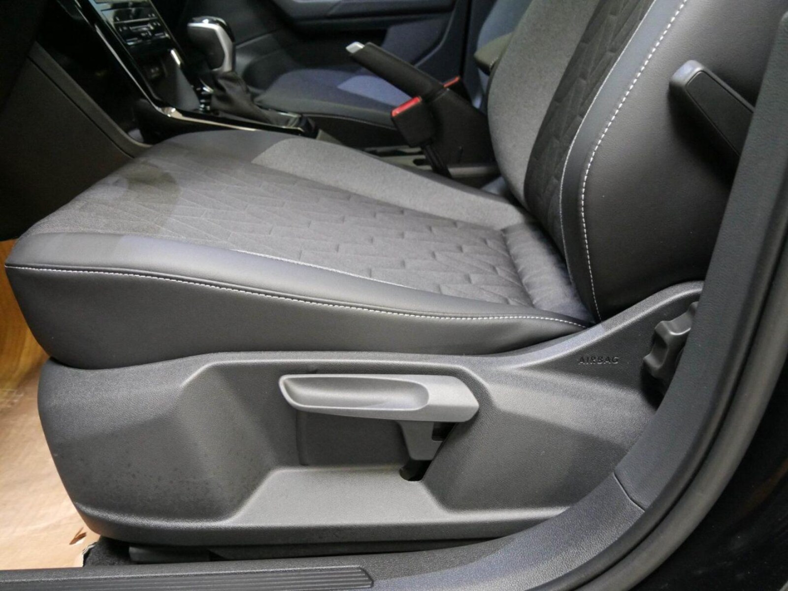 Volkswagen T-Cross – Bild 12