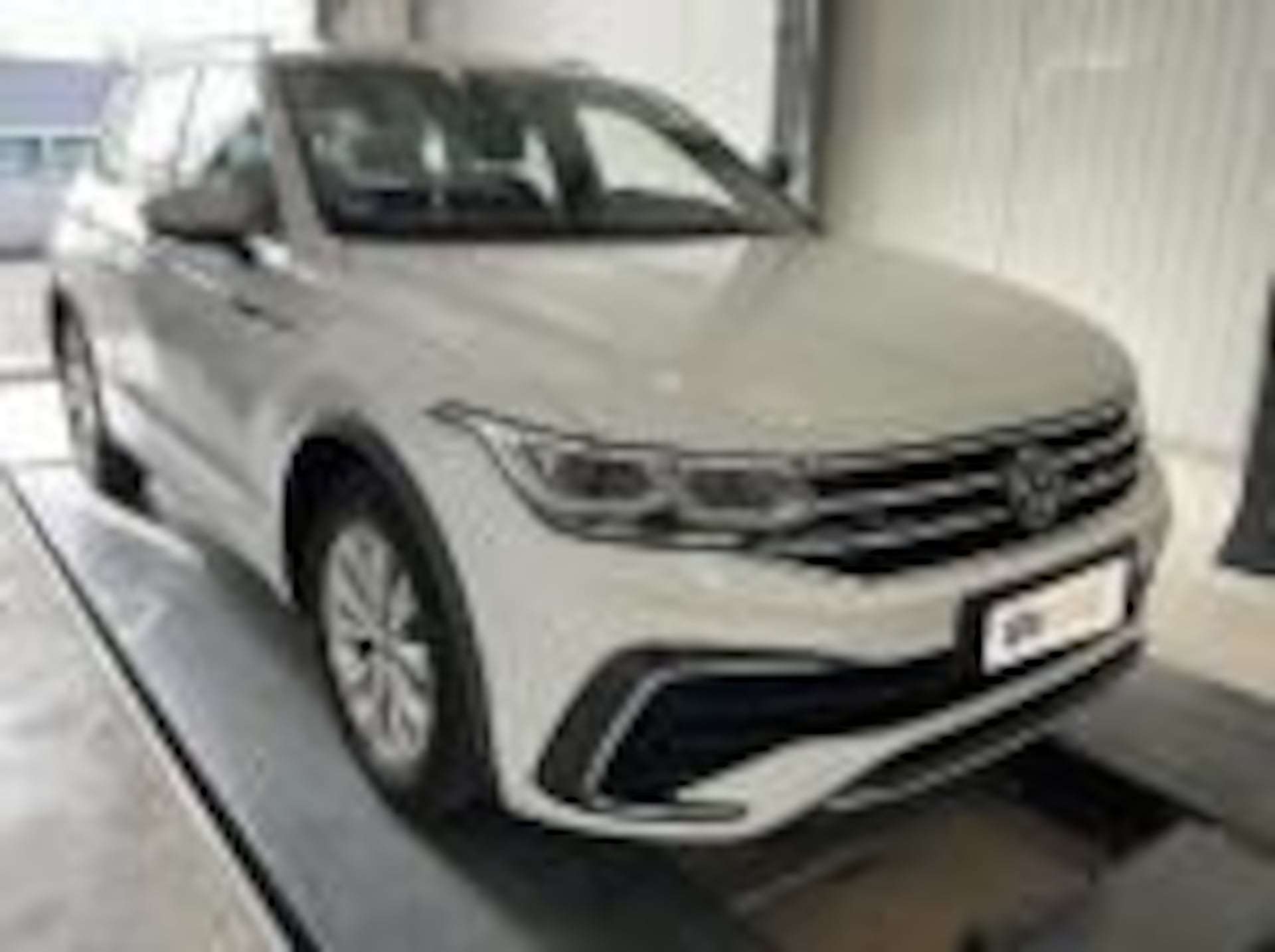 Volkswagen Tiguan R-Line
