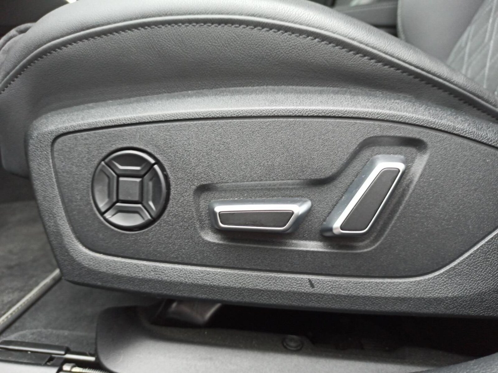 Audi S6 Avant – Bild 8