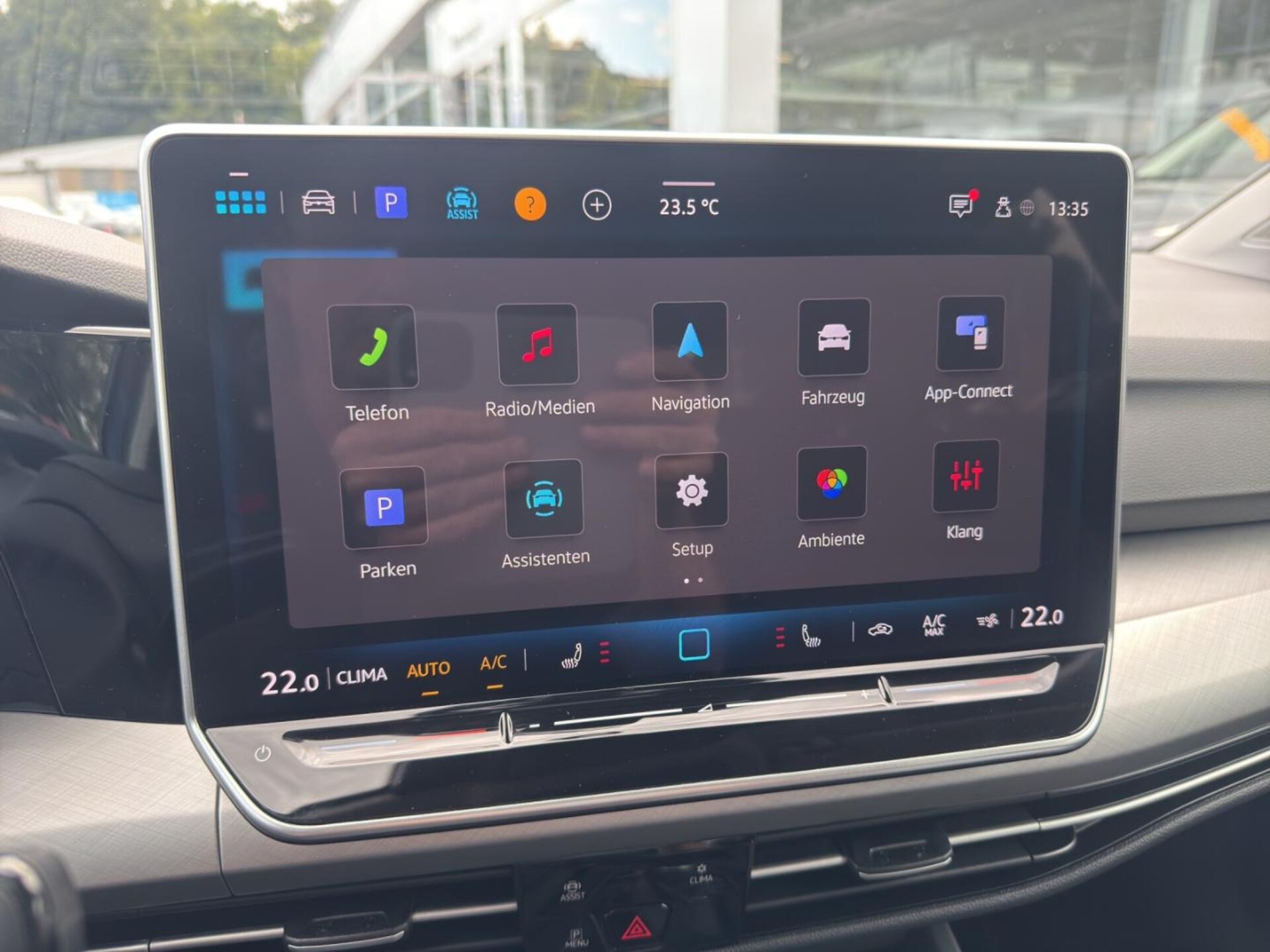 Volkswagen Golf Variant Life