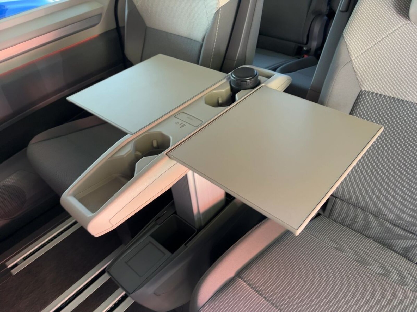 Volkswagen Multivan Langversion – Bild 13