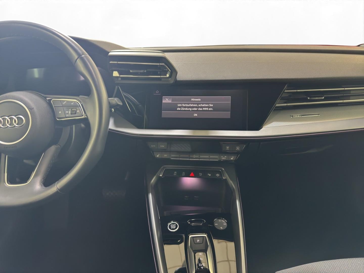 Bild über Audi A3 allstreet 35 TFSI S tronic - für weitere Informationen kontaktieren Sie den Audi Partner