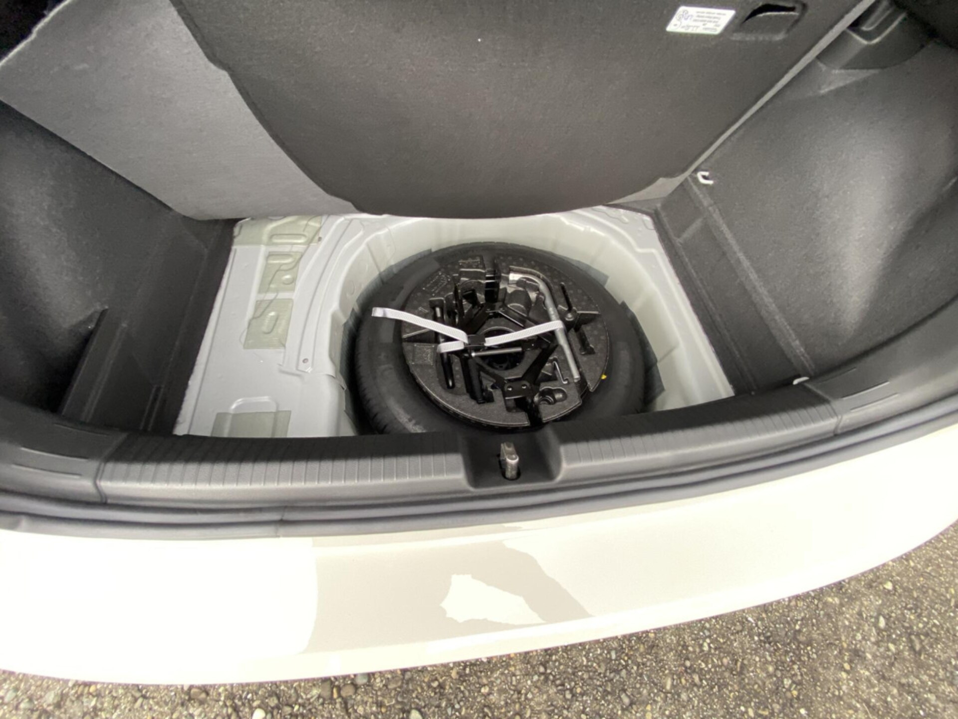 Volkswagen Polo Basis-Modell