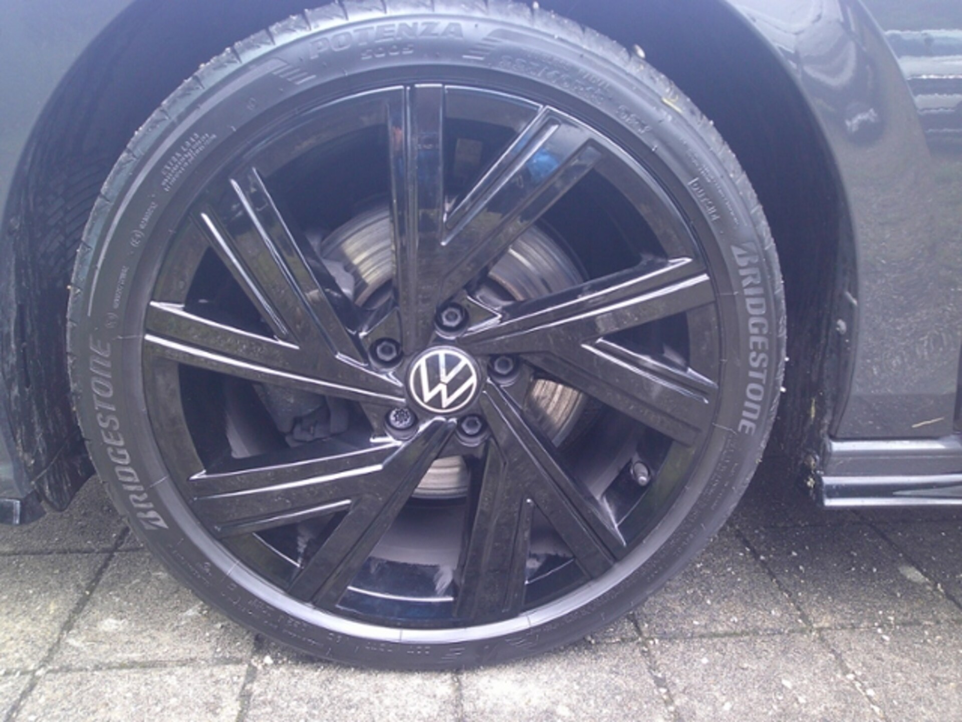 Volkswagen Golf R-Line