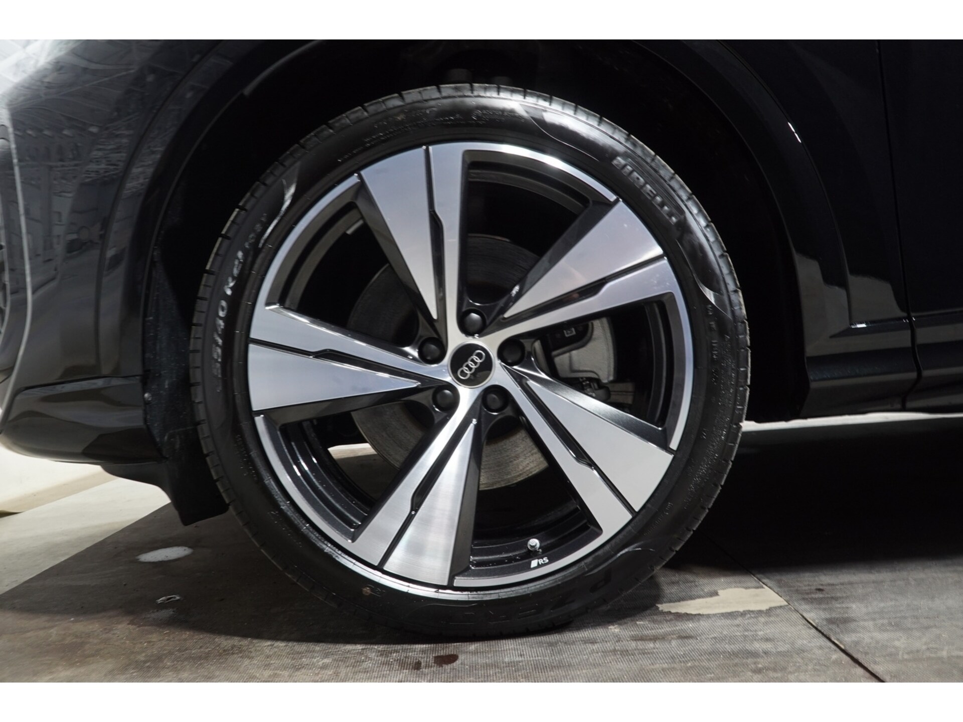 Audi Q5 SUV edition one