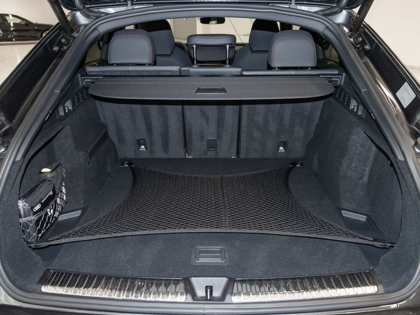 Bild über Audi Q5 Sportback TDI quattro 150 kW S tronic - für weitere Informationen kontaktieren Sie den Audi Partner