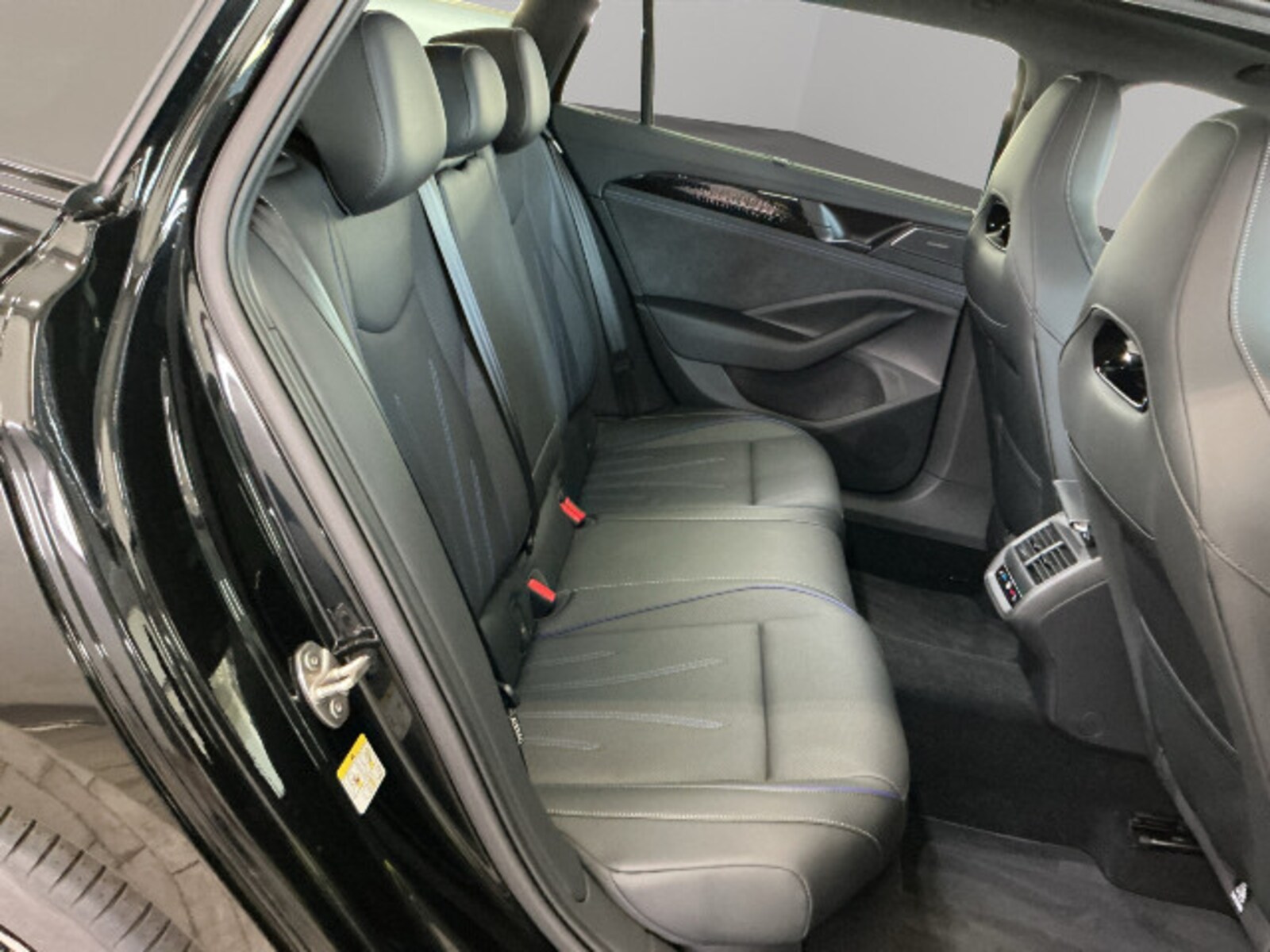 Volkswagen Passat – Bild 19