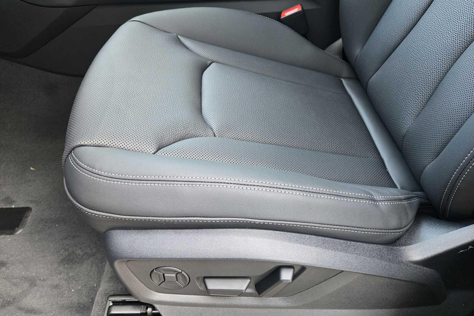 2026 Audi Q7 Premium Plus - Photo 16