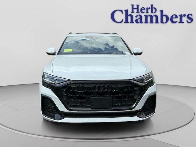 2026 Audi Q8