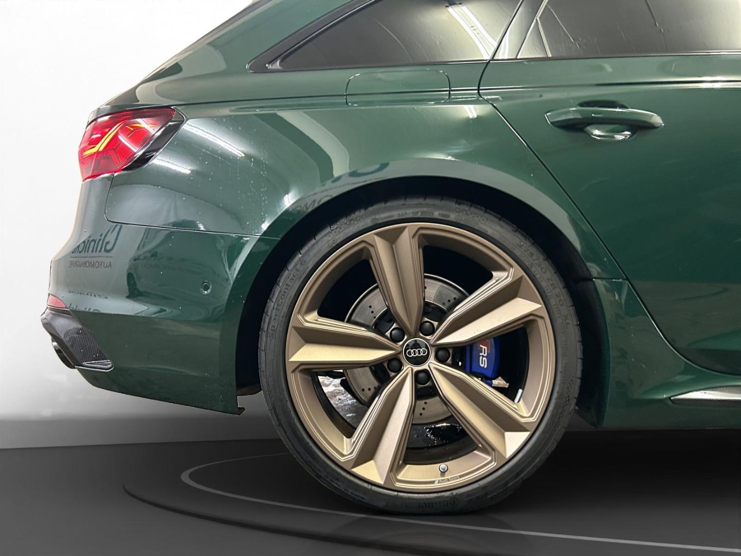 Image about Audi RS 4 Avant TFSI quattro tiptronic