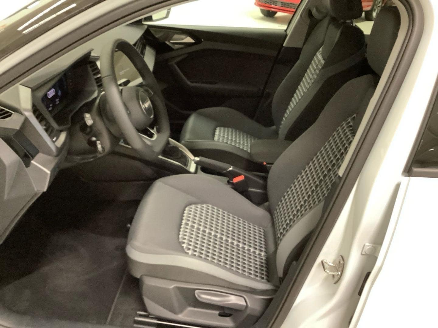 Bild über Audi A1 allstreet 35 TFSI S tronic - für weitere Informationen kontaktieren Sie den Audi Partner