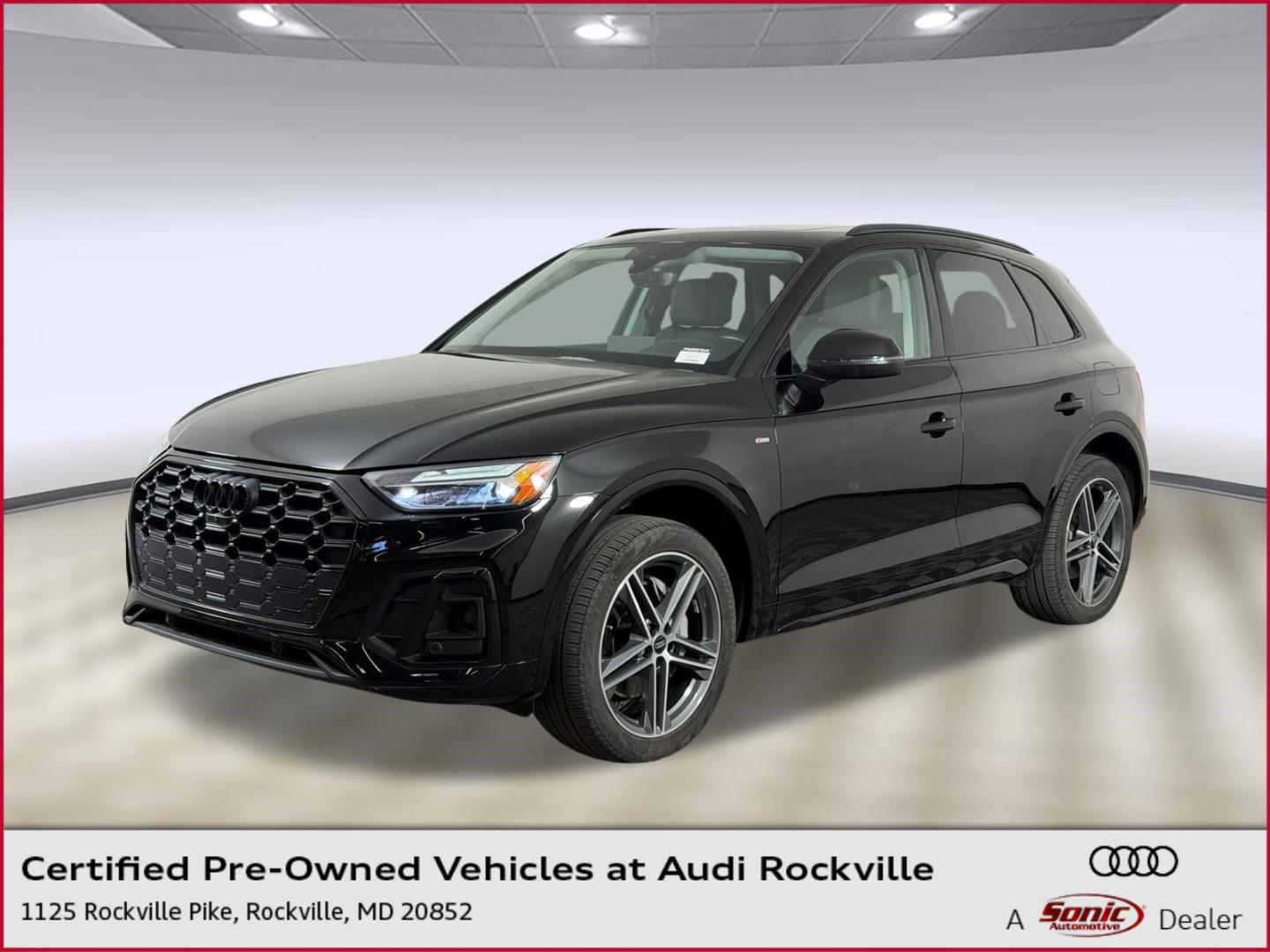 2022 Audi Q5 55 e Premium Plus's photo