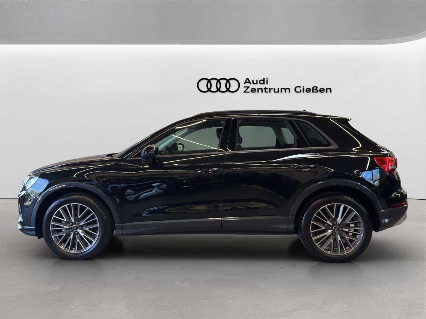Bild über Audi Q3 advanced 35 TFSI S tronic - für weitere Informationen kontaktieren Sie den Audi Partner