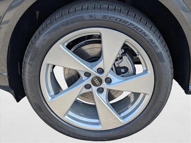 2025 Audi Q5 Premium Plus - Photo 9