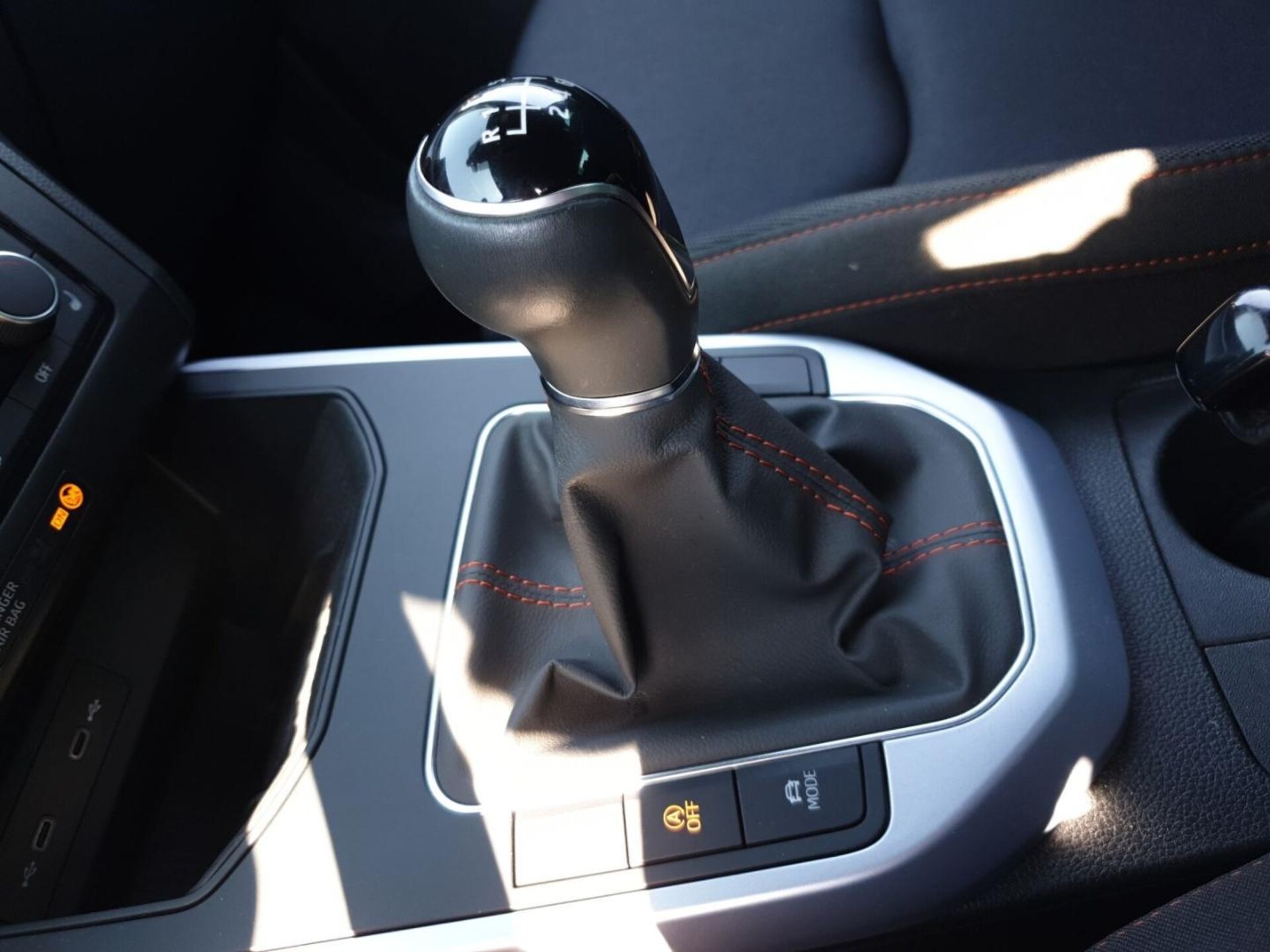 SEAT Arona FR