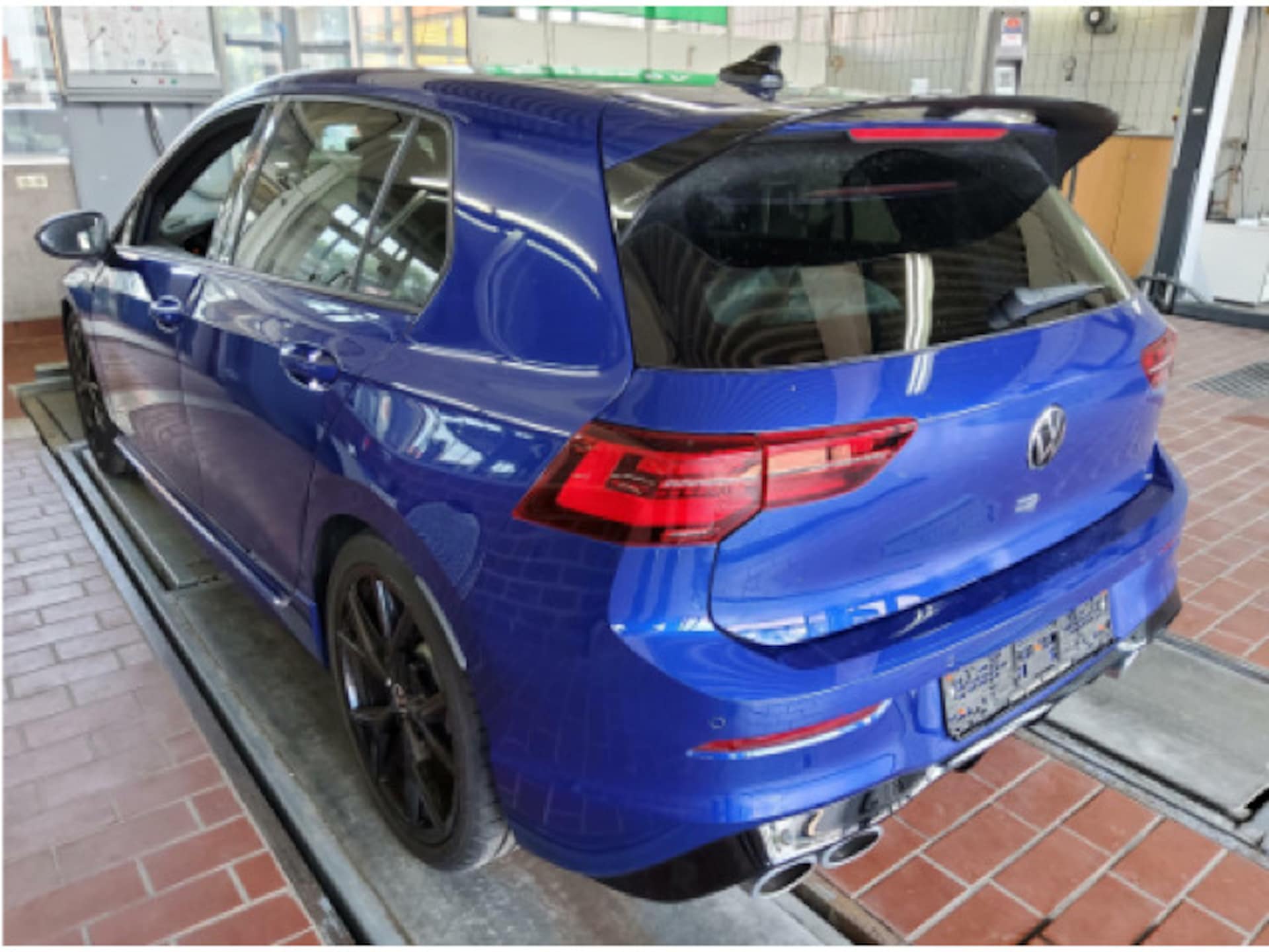 Volkswagen Golf R