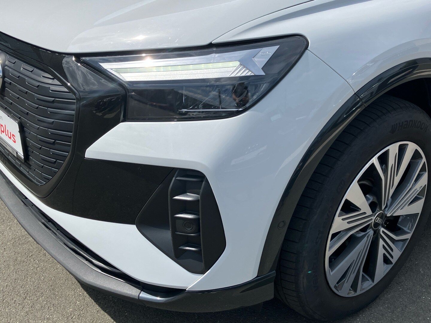 Image about Audi Q4 e-tron 40 e-tron