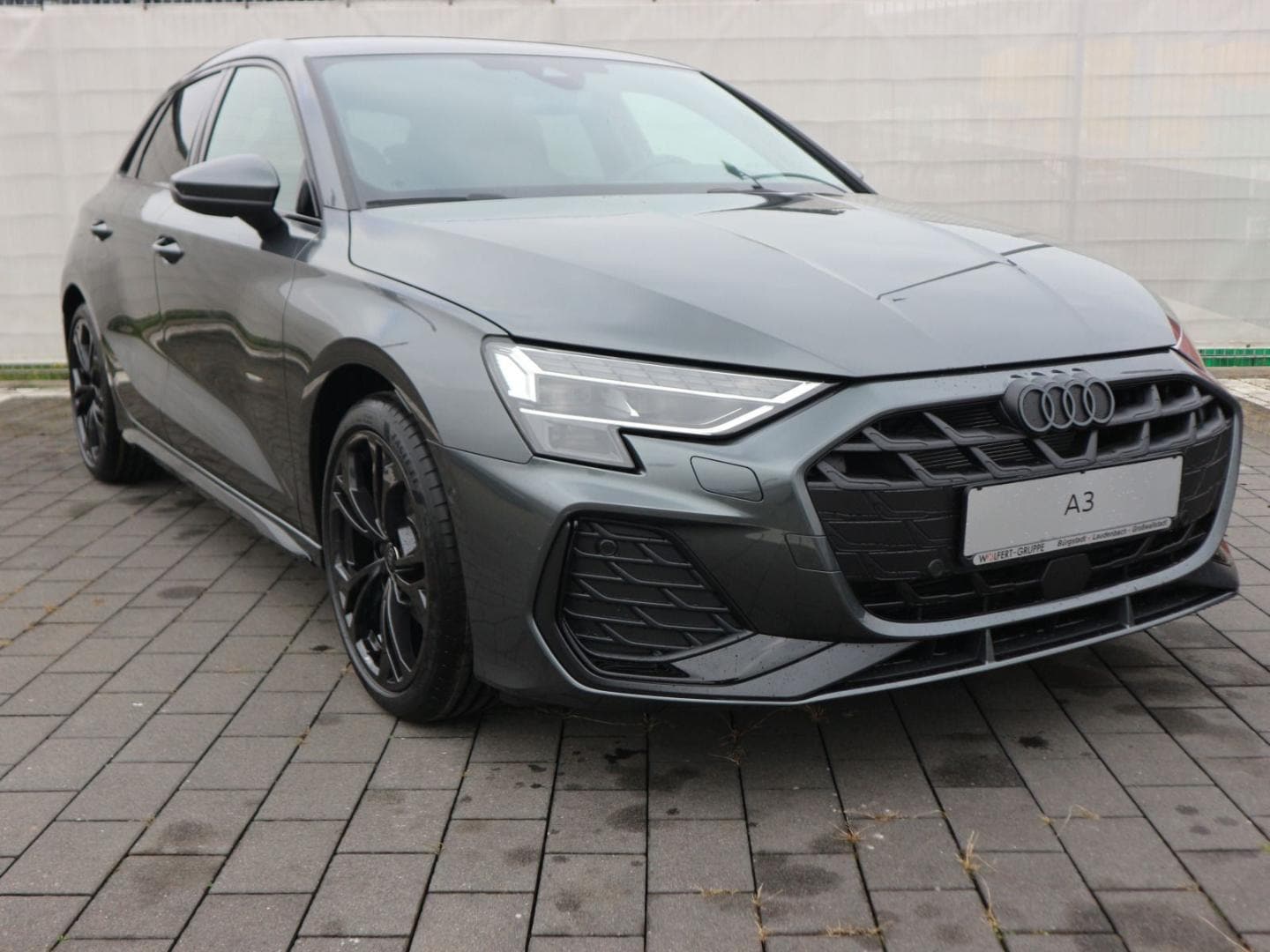 Bild über Audi A3 Sportback S line 35 TDI S tronic - für weitere Informationen kontaktieren Sie den Audi Partner