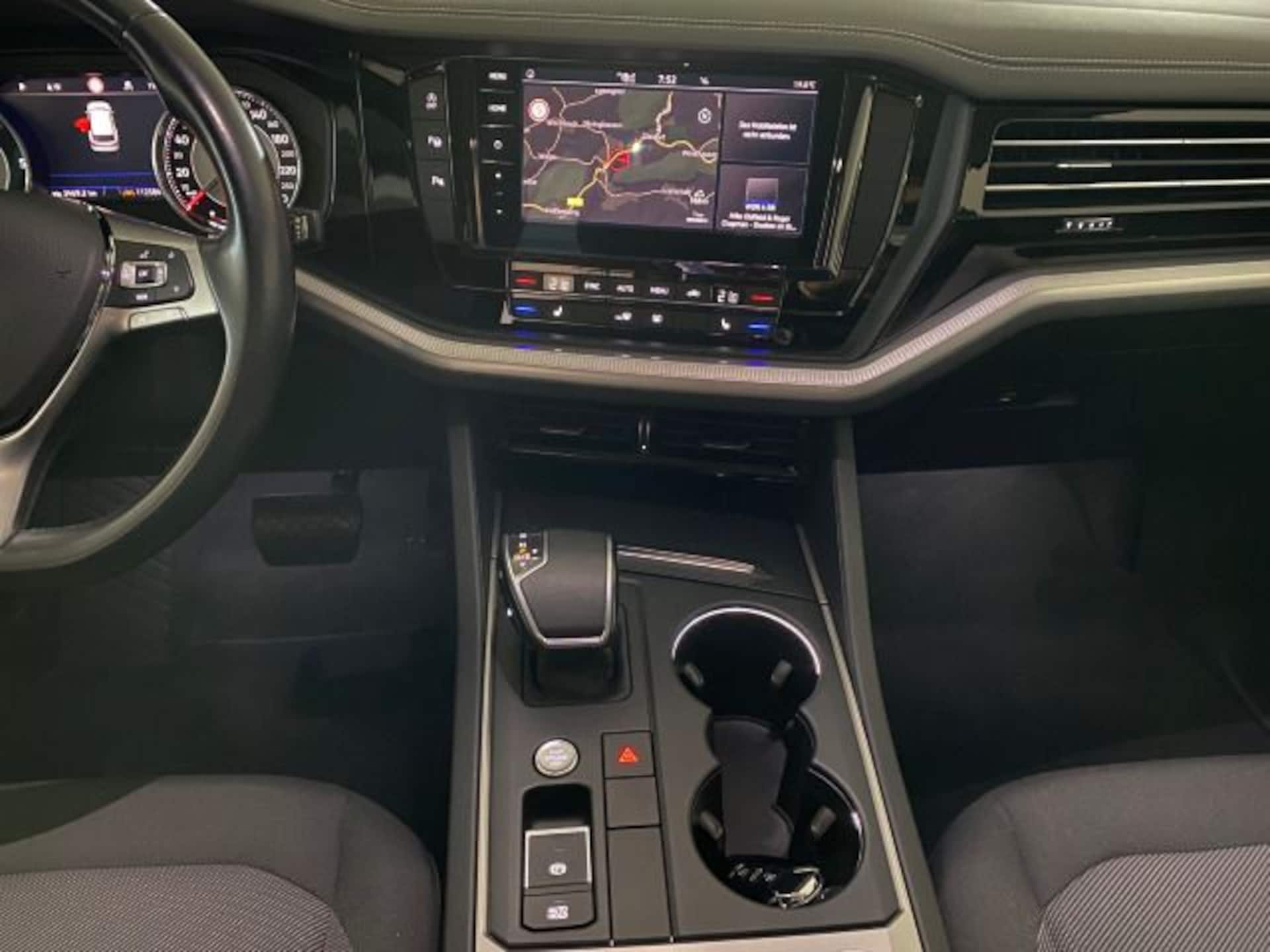 Volkswagen Touareg Basis-Modell