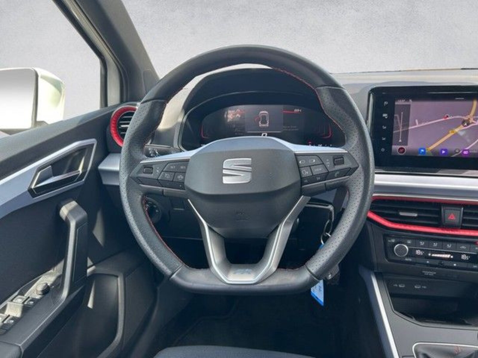 SEAT Arona – Bild 13
