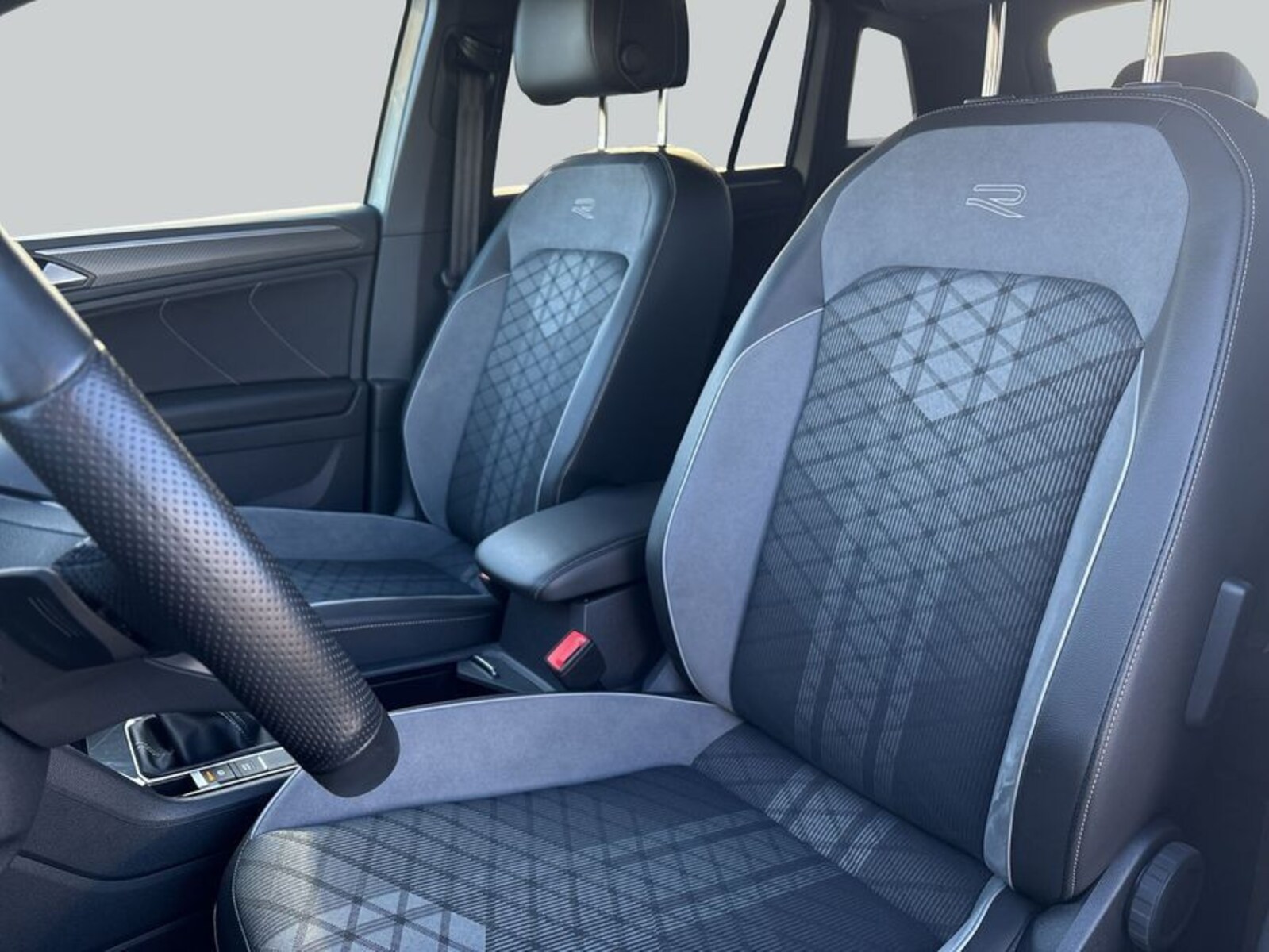 Volkswagen Tiguan – Bild 10